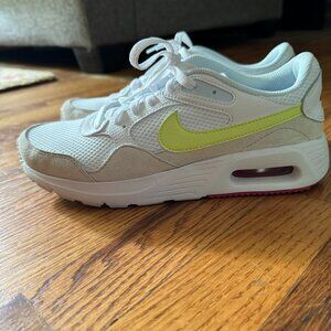 Women's Air Max SC Sneaker FQ8886-100. Size 8.5.